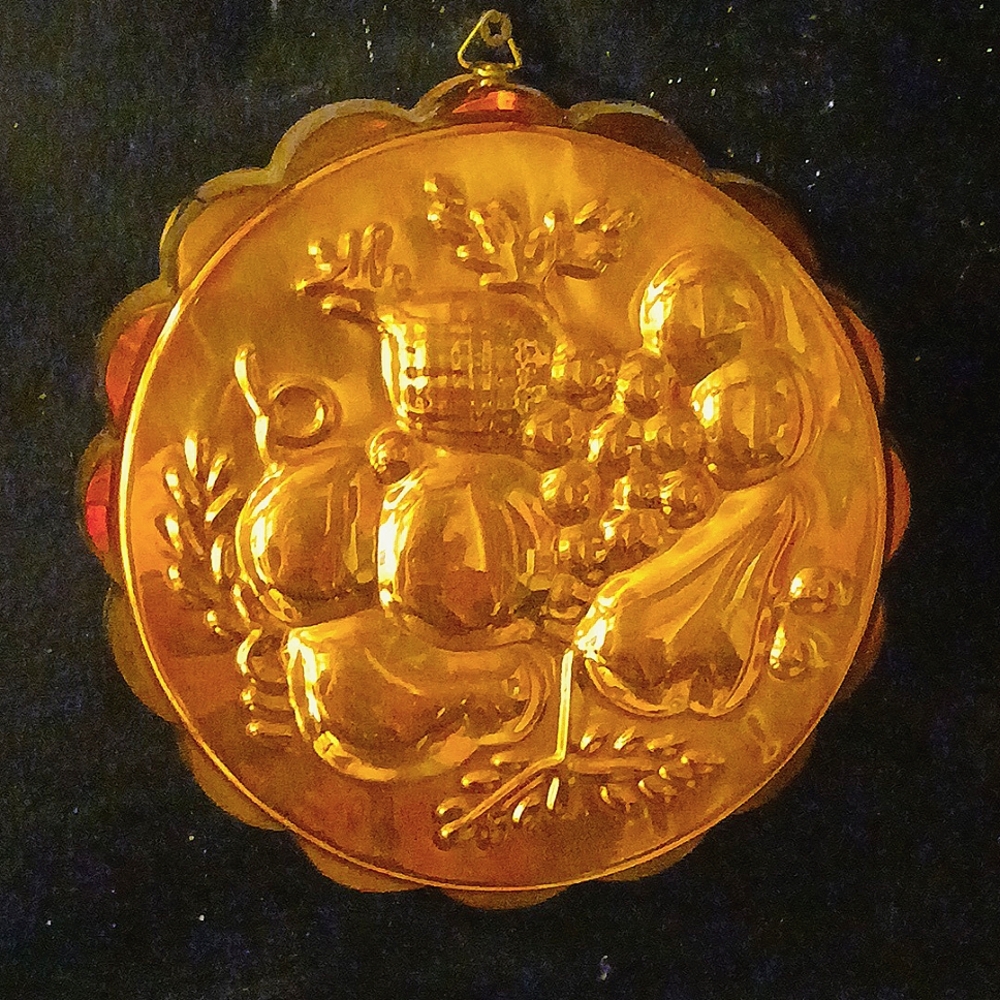 Fruit copper mold